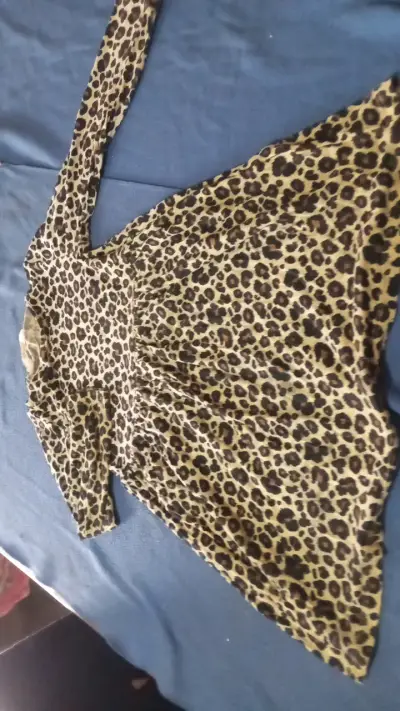 Vestido estampado animal print para mujer - miniatura 1