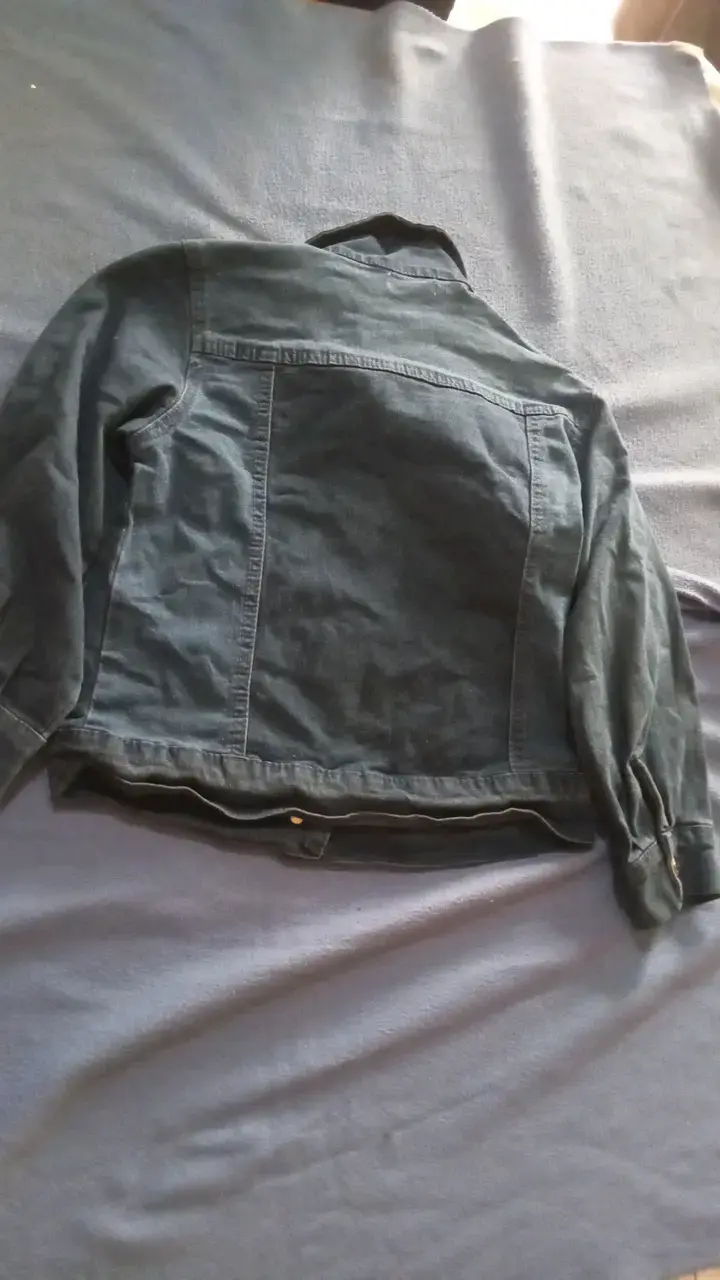Chaqueta de mezclilla con detalles bordados - 3