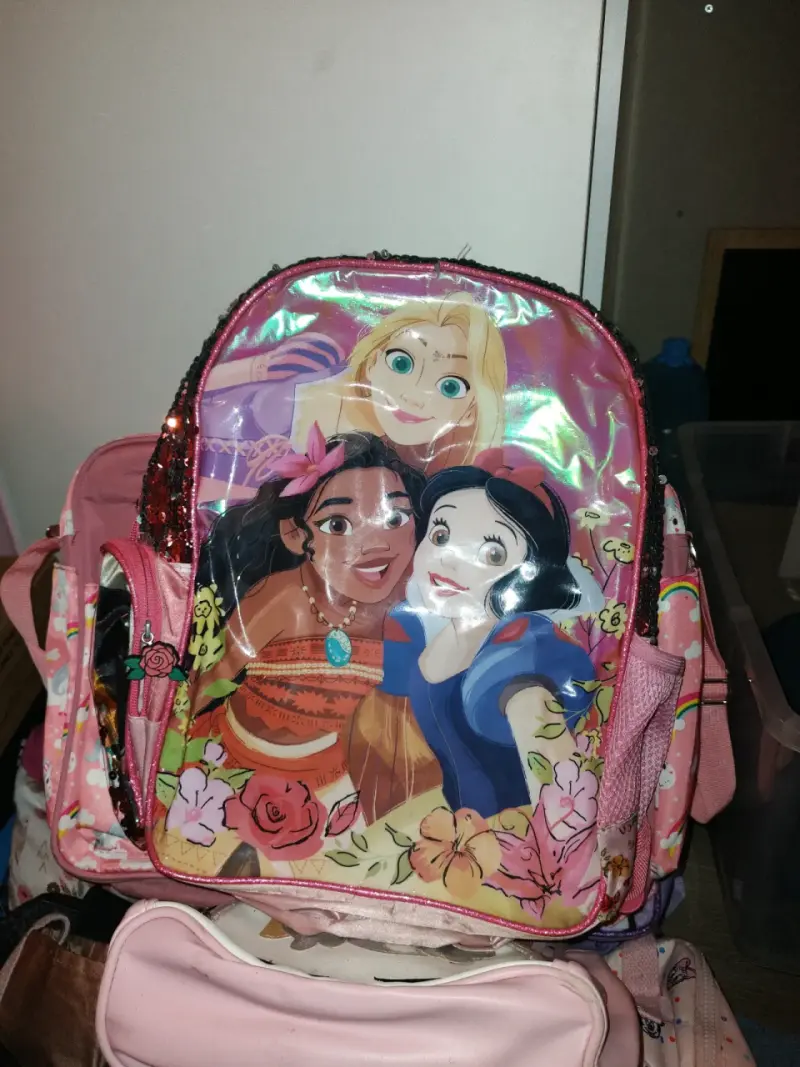 Mochila infantil con diseño de princesas Disney - 2