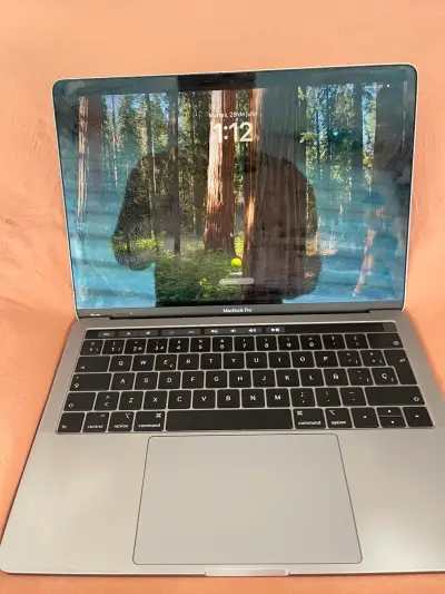 MacBook Pro 13” Intel Core i5 usado - miniatura 3