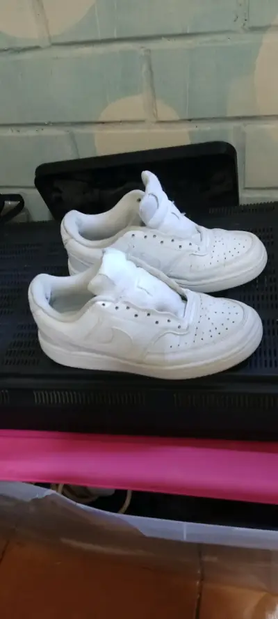 Zapatillas Nike Air Force 1 blancas talla 36.5 . - miniatura 4