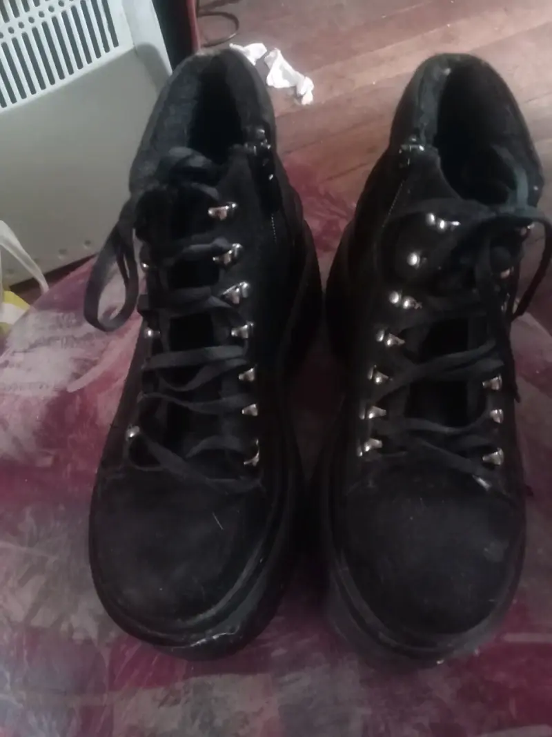 Botas negras de plataforma con cordones - 2