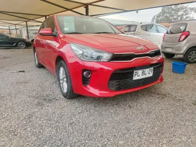 Auto Kia Rio 5 2021 - miniatura 1