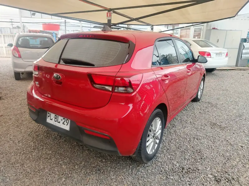 Auto Kia Rio 5 2021 - 2