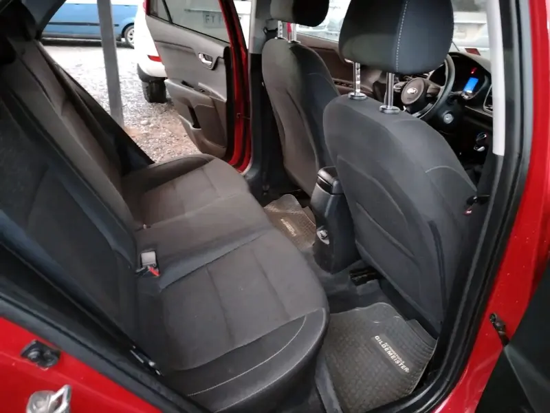 Auto Kia Rio 5 2021 - 3