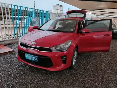 Auto Kia Rio 5 2021 - miniatura 6