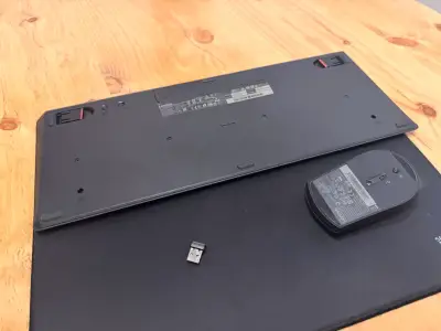 Combo Lenovo Essential negro /español latam - miniatura 1