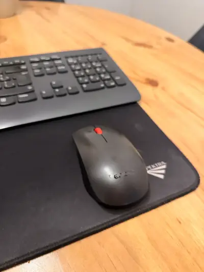 Combo Lenovo Essential negro /español latam - miniatura 3