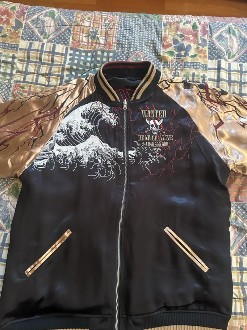 CHAQUETA SUKAJAN ONE PIECE - SHANKS "EL PELIRROJO - 3