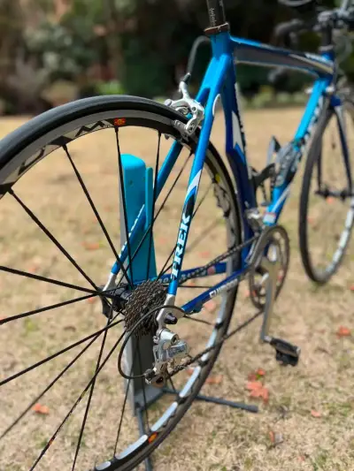 Bicicleta de Ruta Trek Madone Azul - miniatura 3