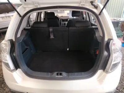 Auto Changan CS1  2014 - miniatura 3