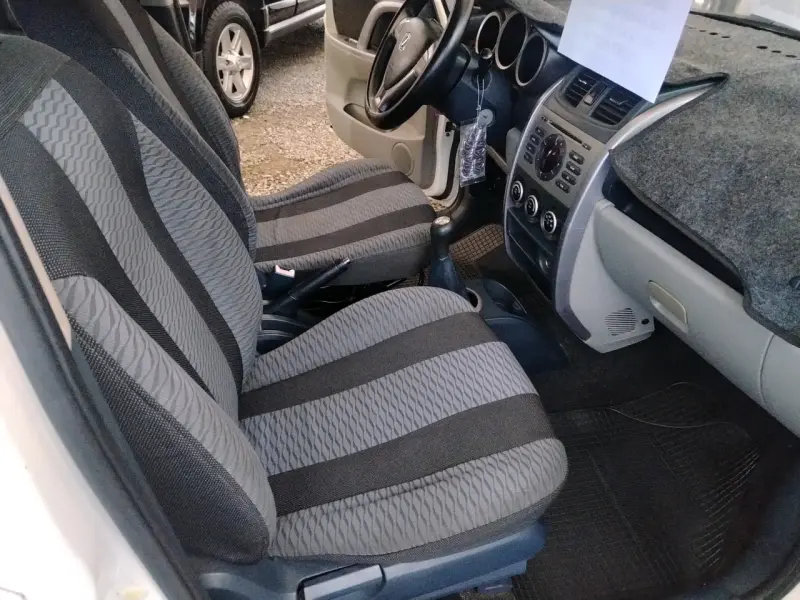 Auto Changan CS1  2014 - 5