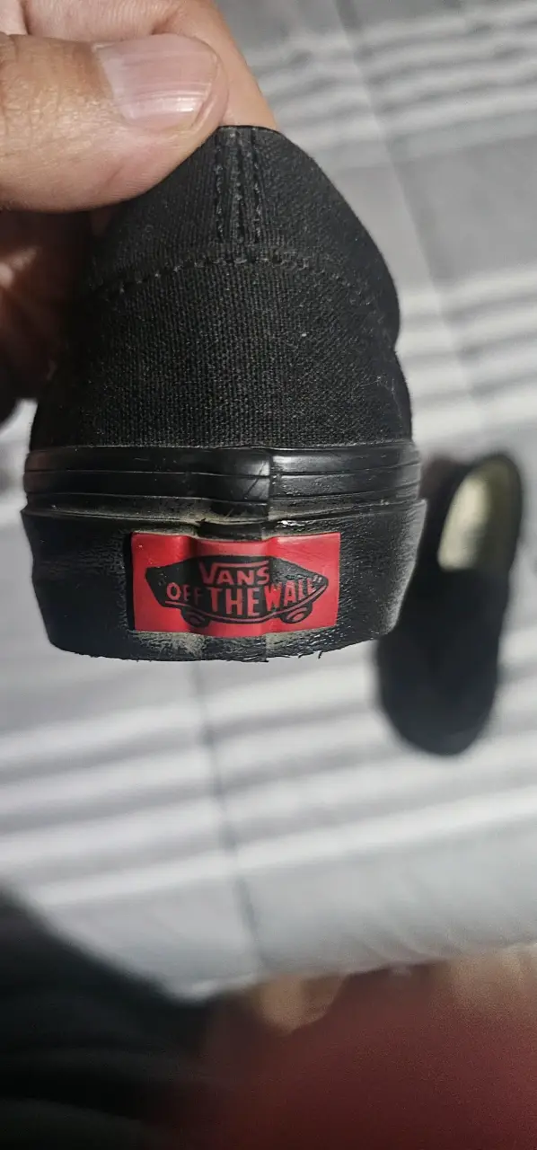 Zapatillas negras Vans clásicas unisex - 3
