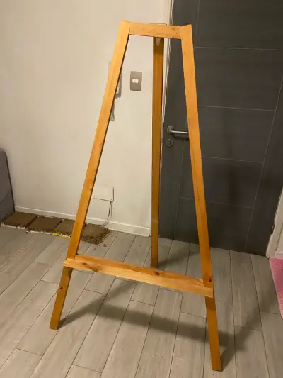 Caballete de madera para pintura o exhibición - miniatura 2