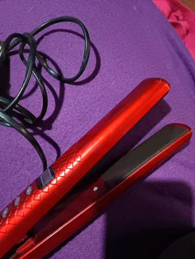 Plancha de Pelo Roja Profesional - miniatura 2