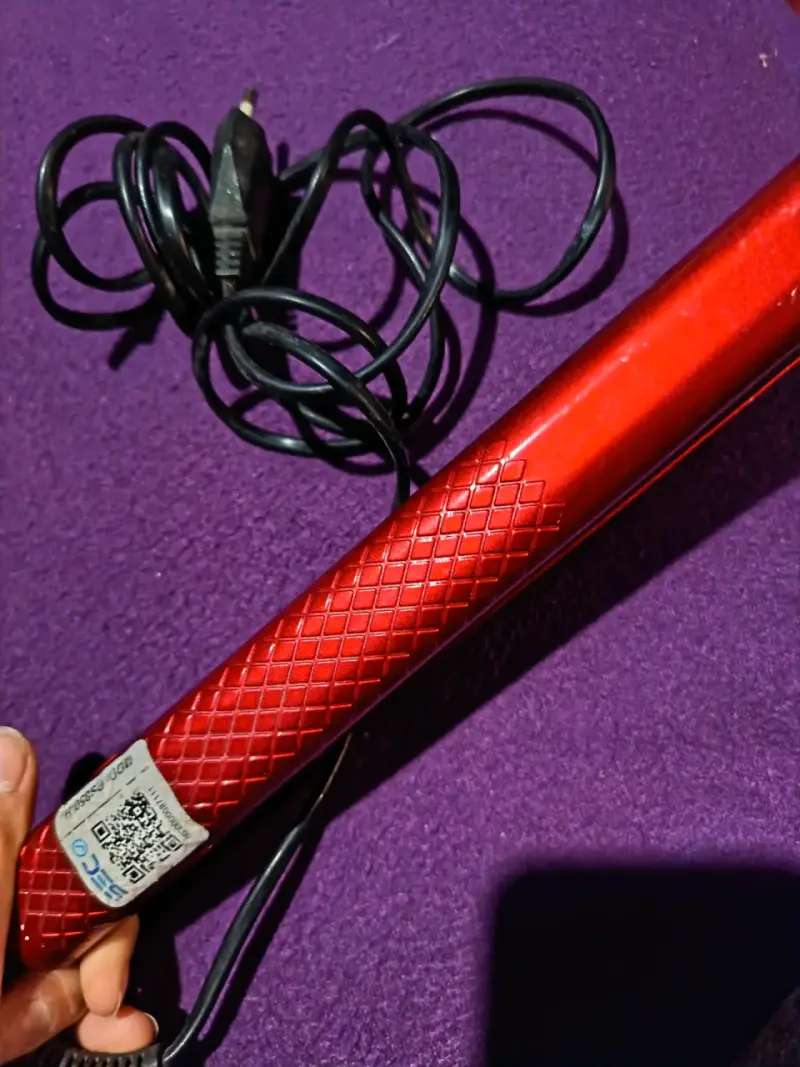 Plancha de Pelo Roja Profesional - 3