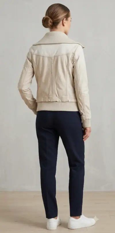 Chaqueta de mujer beige Bershka con bolsillos - miniatura 3