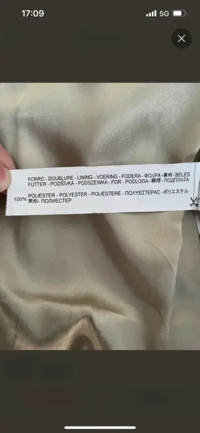 Chaqueta de mujer beige Bershka con bolsillos - miniatura 6