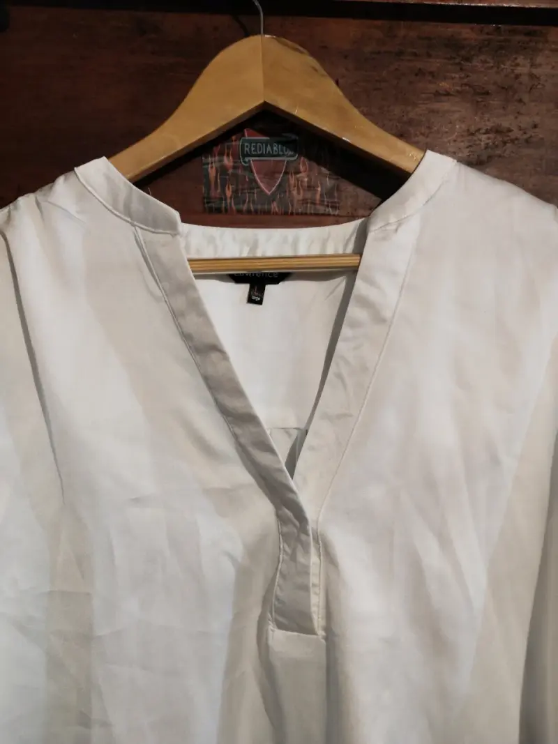 Blusa blanca de manga larga para mujer - 3