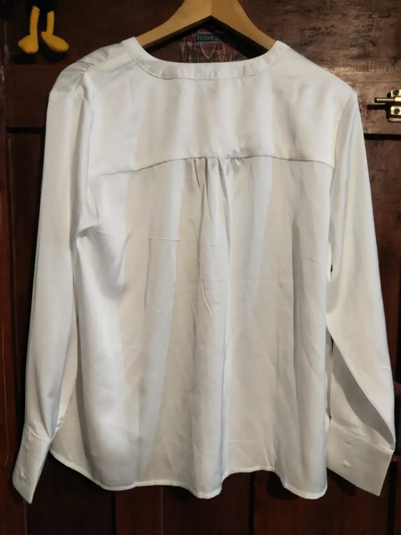 Blusa blanca de manga larga para mujer - 4