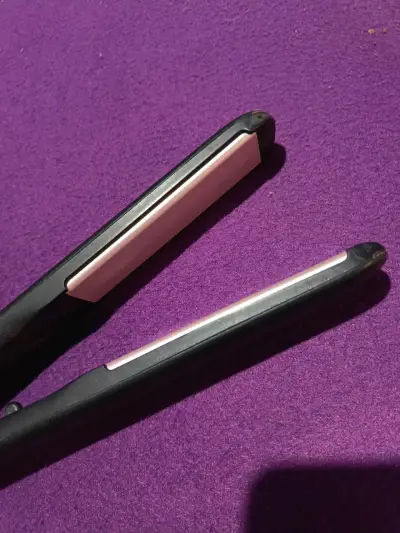 Plancha de Pelo Philips Negra y Rosa - miniatura 2