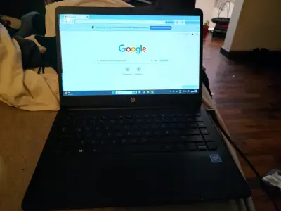 Notebook HP con procesador Intel en buen estado - miniatura 3