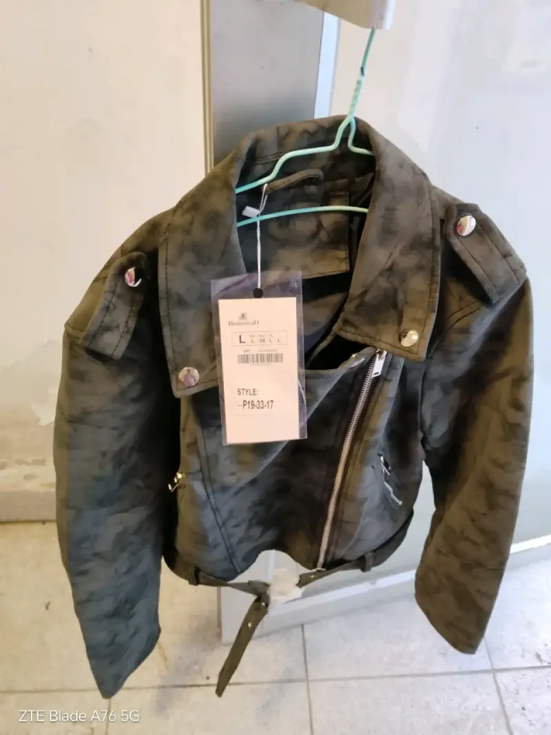 Chaqueta de cuero sintético verde estilo biker - 3