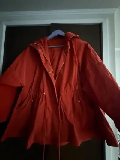 Parka naranja con capucha - SFERA - miniatura 1