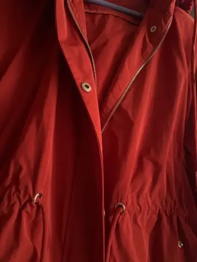 Parka naranja con capucha - SFERA - miniatura 2