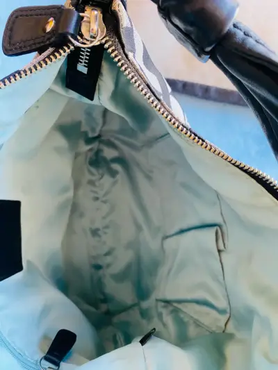 Bolso de hombro Coach con diseño icónico - miniatura 2