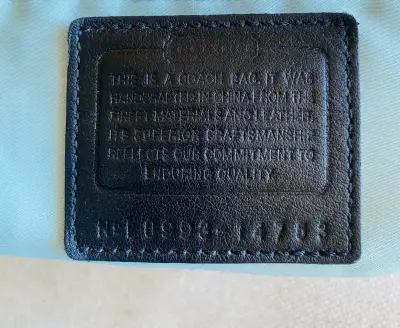 Bolso de hombro Coach con diseño icónico - miniatura 3