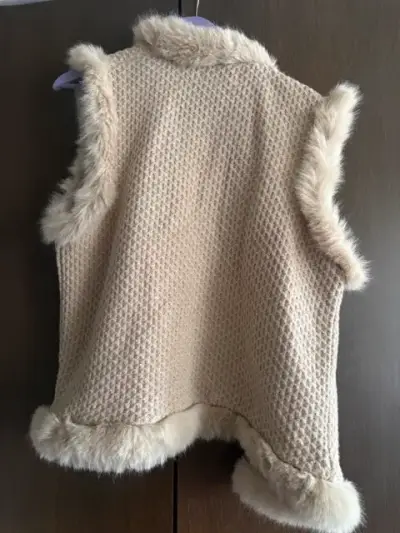 Chaleco  beige con borde de piel - Sfera - NUEVO - miniatura 4