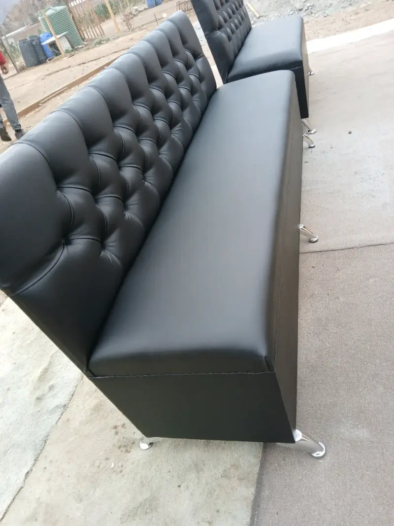 Sillón de barbería elegante y cómodo - 4