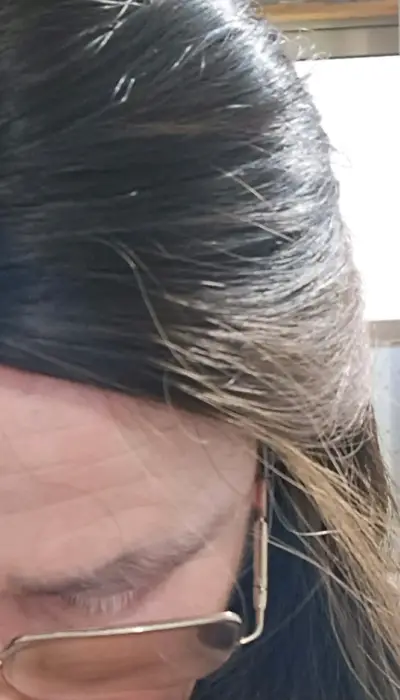 Peluca de cabello largo castaño oscuro - miniatura 4