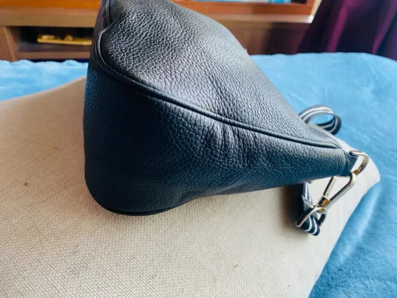 Cartera negra con correa ajustable Kate Spade - 6