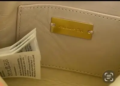 Cartera de lentejuelas doradas Rabanne H&M - miniatura 2