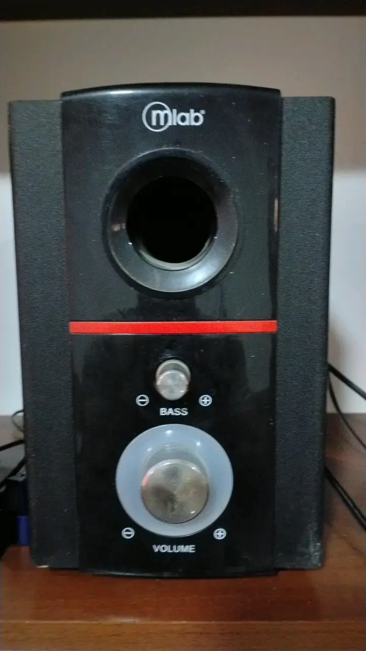 Sistema de Parlantes Mlab con Subwoofer - 2