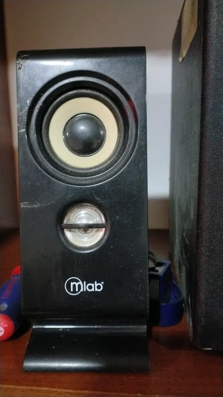 Sistema de Parlantes Mlab con Subwoofer - 3