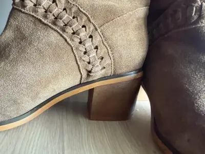 Botines de gamuza marrón con tacón medio - miniatura 3