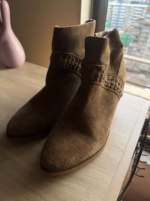 Botines de gamuza marrón con tacón medio - 5
