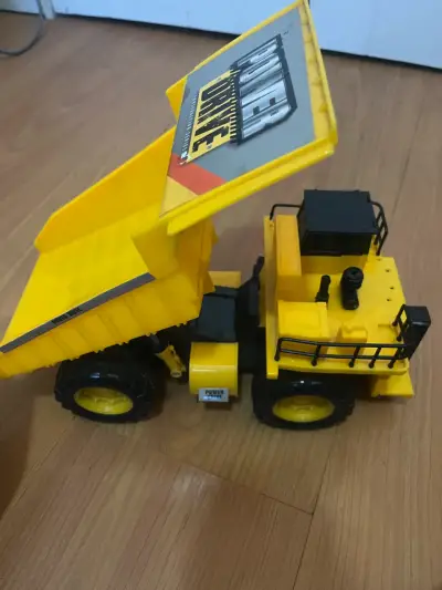 Camión de Juguete Amarillo Power Drive - miniatura 2