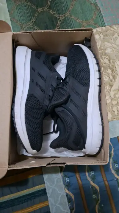 Zapatillas deportivas negras Adidas Ultimashow - miniatura 1
