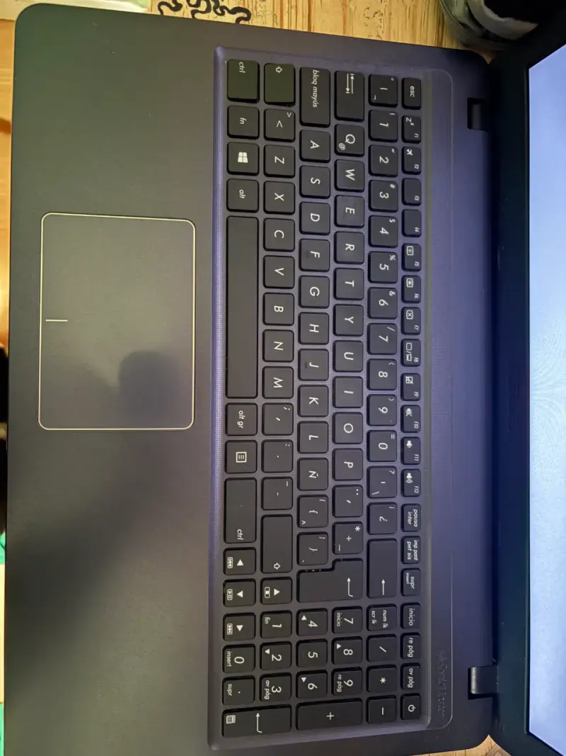 Notebook ASUS X543U | i5 | 8GB | 1TB HDD - 3