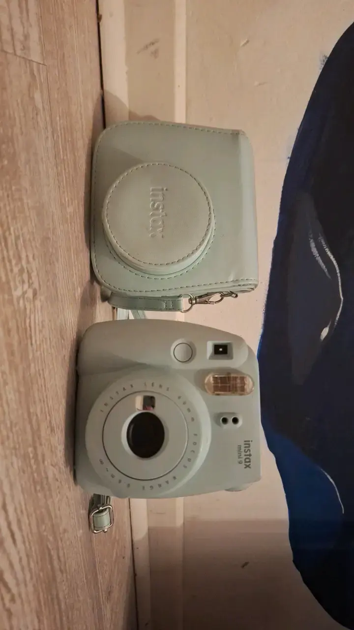 Cámara instantánea Fujifilm Instax Mini 9 verde menta - 1