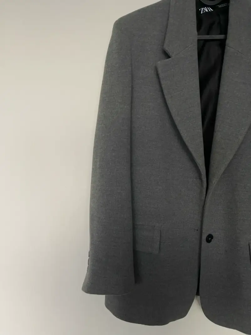 Blazer gris mujer Zara en buen estado - 2
