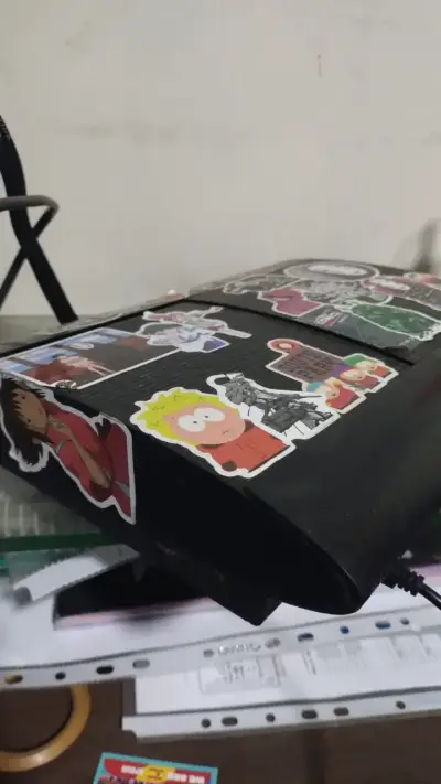 Consola PS3 con juegos variados y 1 mando - miniatura 2