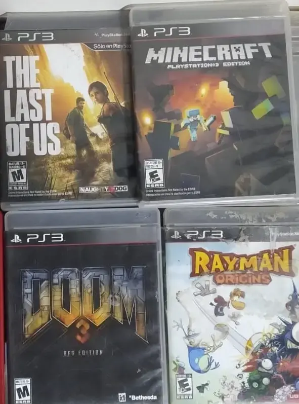 Consola PS3 con juegos variados y 1 mando - 3