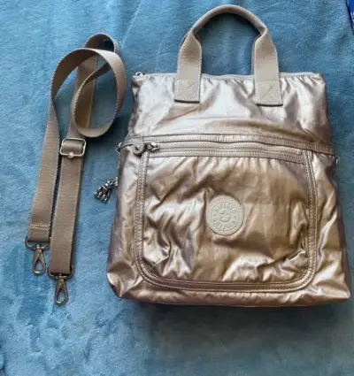 Cartera  Kipling plateado con Correa Ajustable - miniatura 1