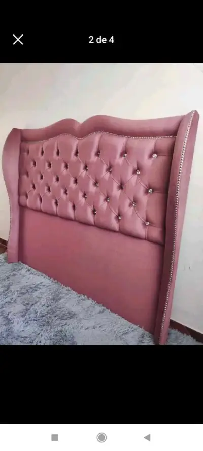 Cabecero tapizado capitoné en color rosa - miniatura 1