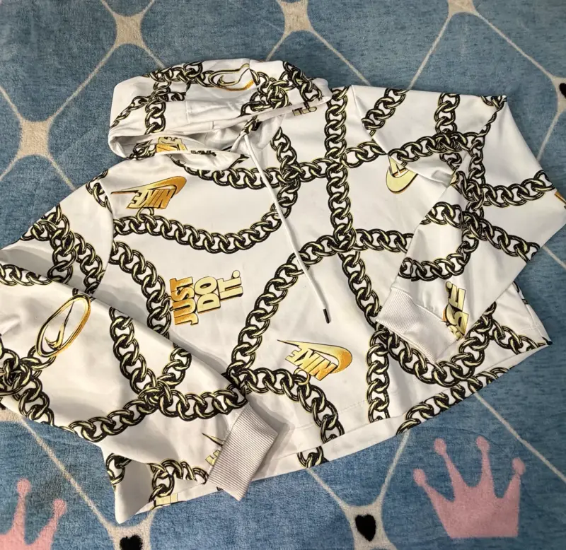 Polerón con capucha Nike estampado cadenas
